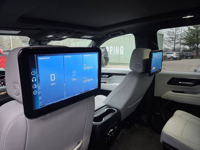 Used 2025 Chevrolet Suburban Premier image 15