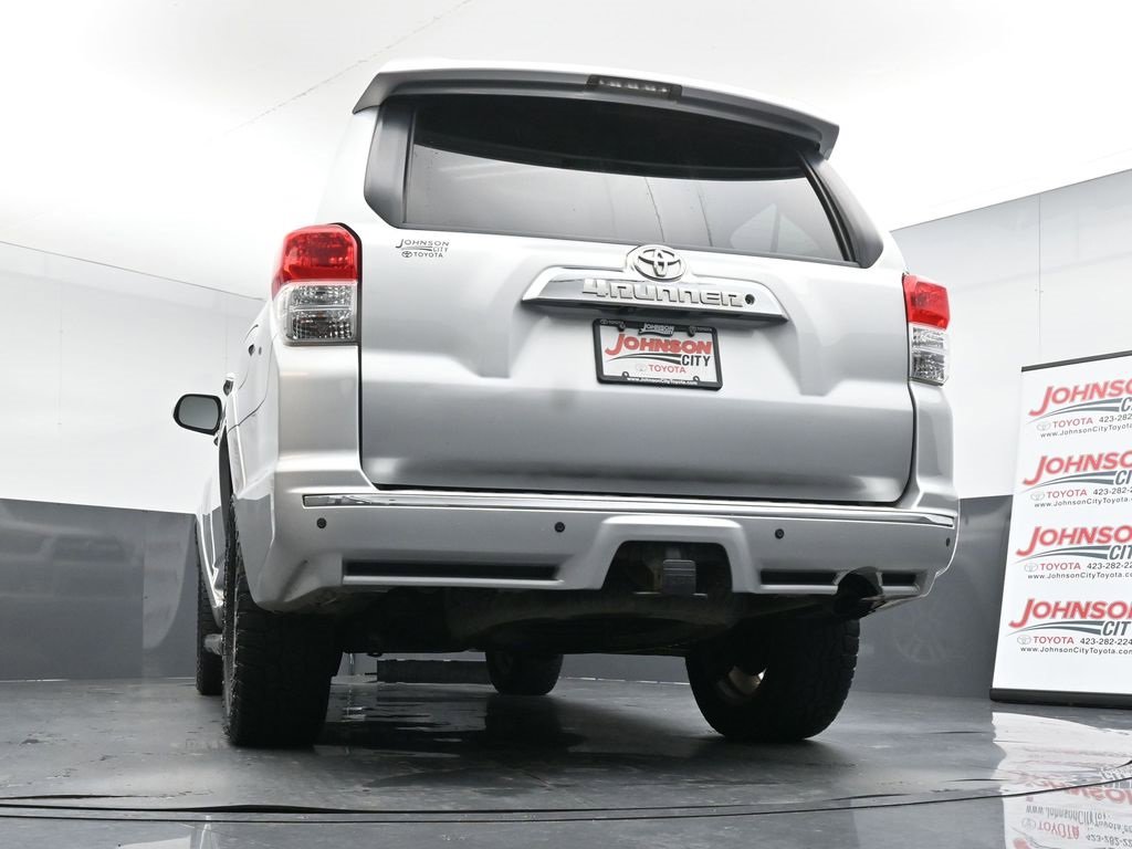 Used 2011 Toyota 4Runner SR5 w/ Convenience Pkg image 39