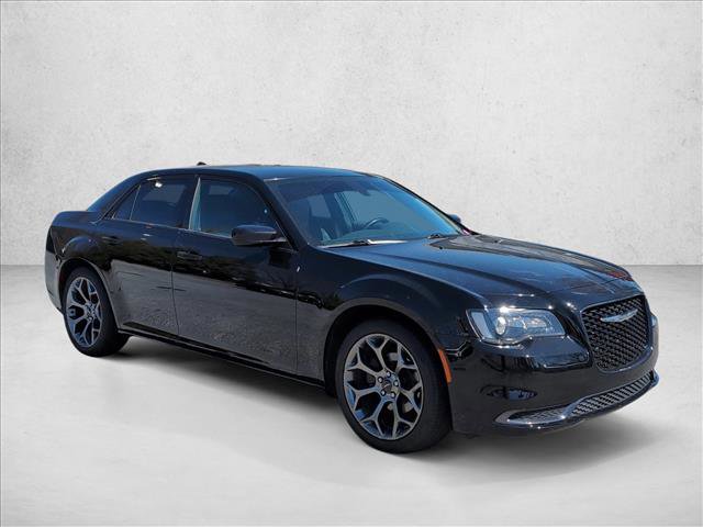 Used 2018 Chrysler 300 Touring w/ Sport Appearance Package video 3