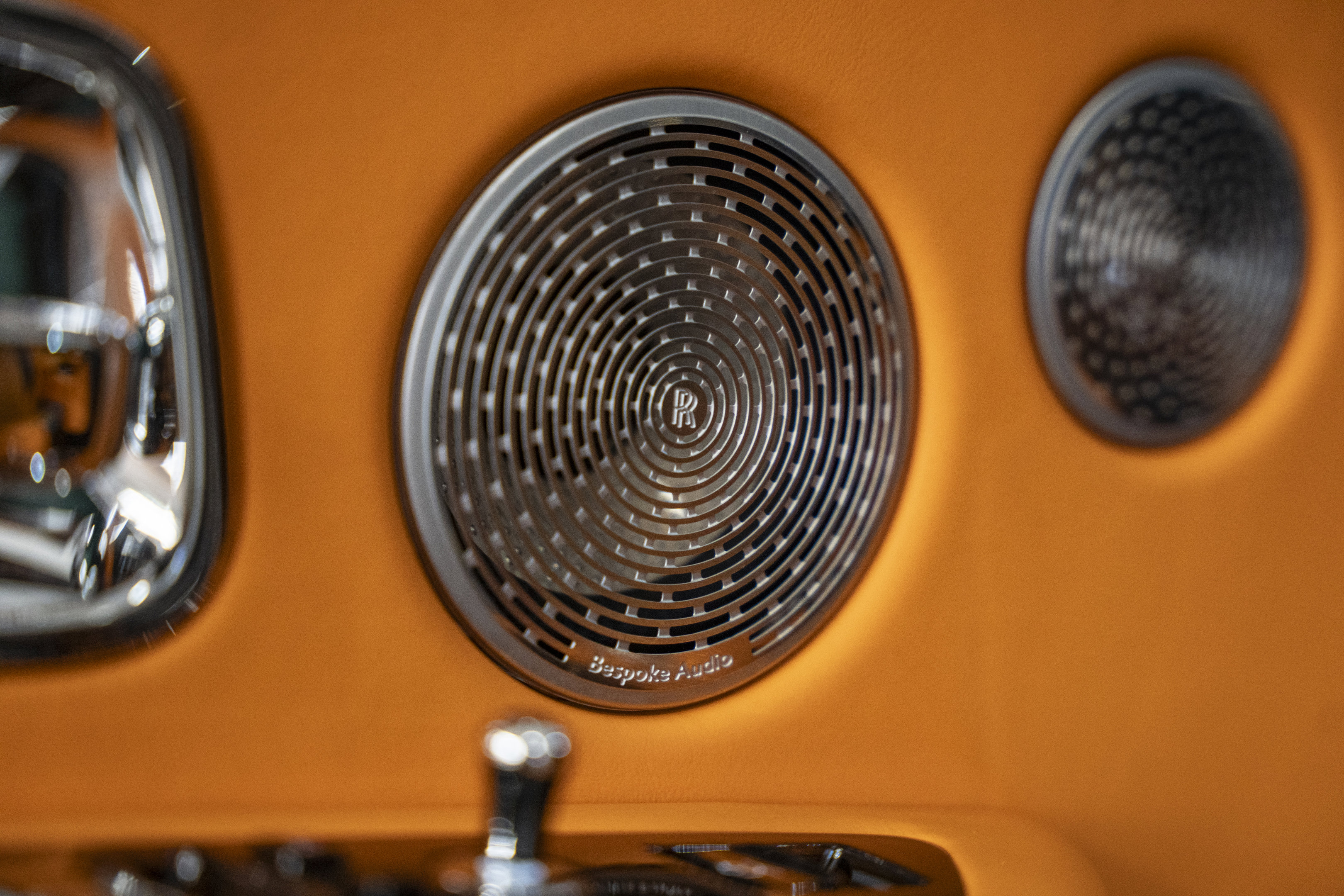 Used 2023 Rolls-Royce Cullinan Black Badge w/ Leather Finishing Pack image 25