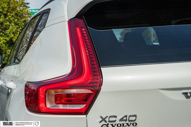 New 2026 Volvo XC40 B5 Plus w/ Climate Package AWD/4WD image 7