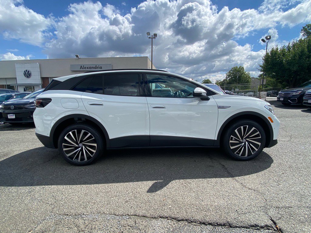 New 2025 Volkswagen ID.4 Pro image 2