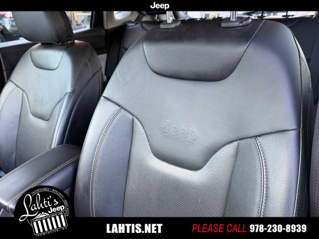 Certified 2022 Jeep Compass Limited image 32