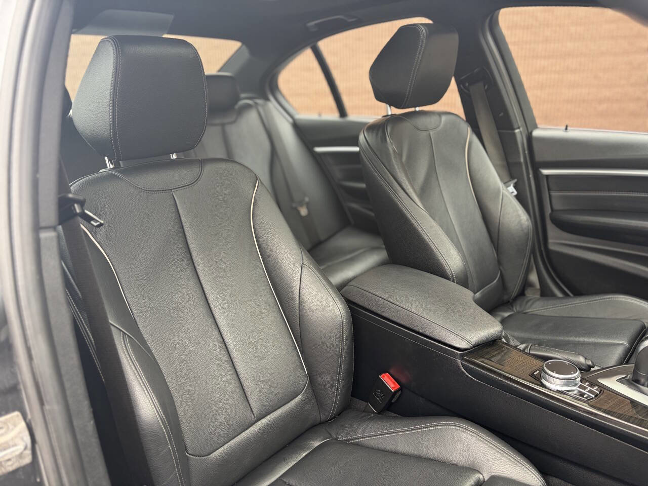 Used 2018 BMW 330i xDrive Sedan image 13