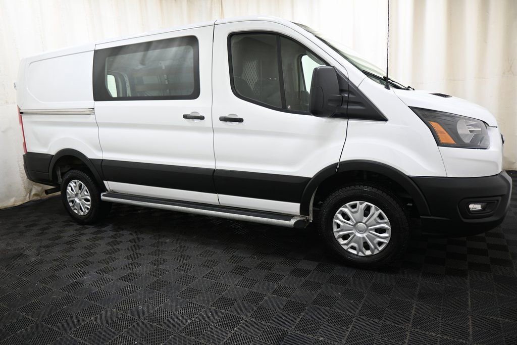 Used 2024 Ford Transit 250 Low Roof w/ Exterior Upgrade Package image 9