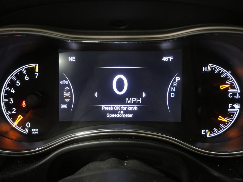 Used 2016 Jeep Grand Cherokee Limited AWD/4WD image 16