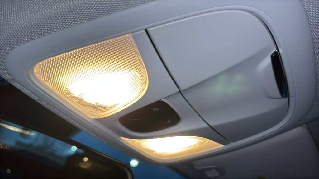 Used 2019 Jeep Cherokee Latitude w/ Cold Weather Group image 21