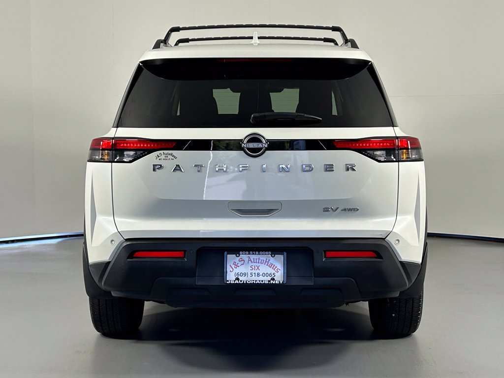 Used 2023 Nissan Pathfinder SV AWD/4WD image 6