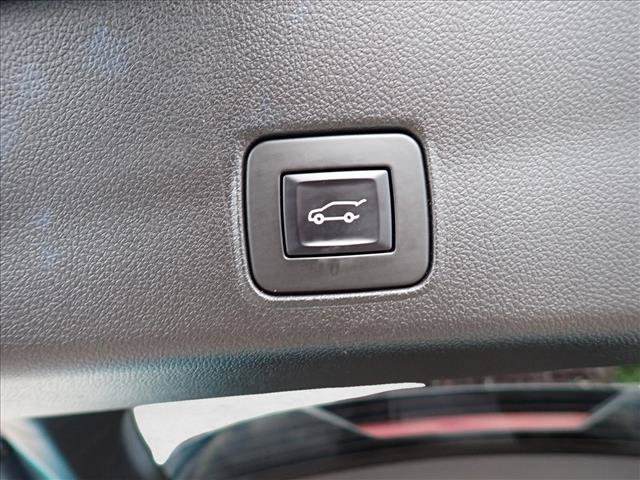Used 2022 Chevrolet TrailBlazer RS w/ Sun and Liftgate Package AWD/4WD image 9