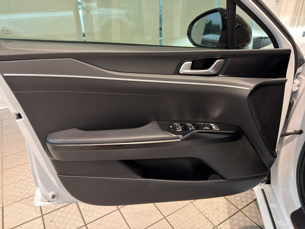 Certified 2022 Kia K5 GT-Line FWD image 13