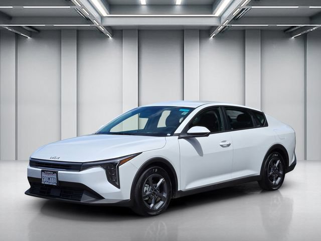 Certified 2025 Kia K4 FWD image 8