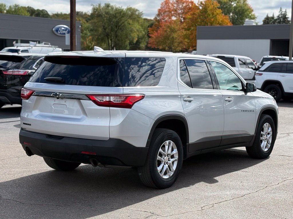 Used 2019 Chevrolet Traverse LS w/ LPO, Blackout Package FWD image 36