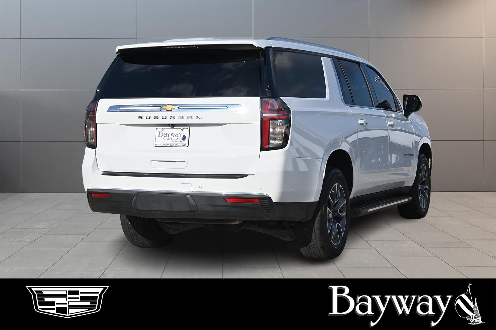 Used 2023 Chevrolet Suburban LS w/ Driver Alert Package RWD image 5