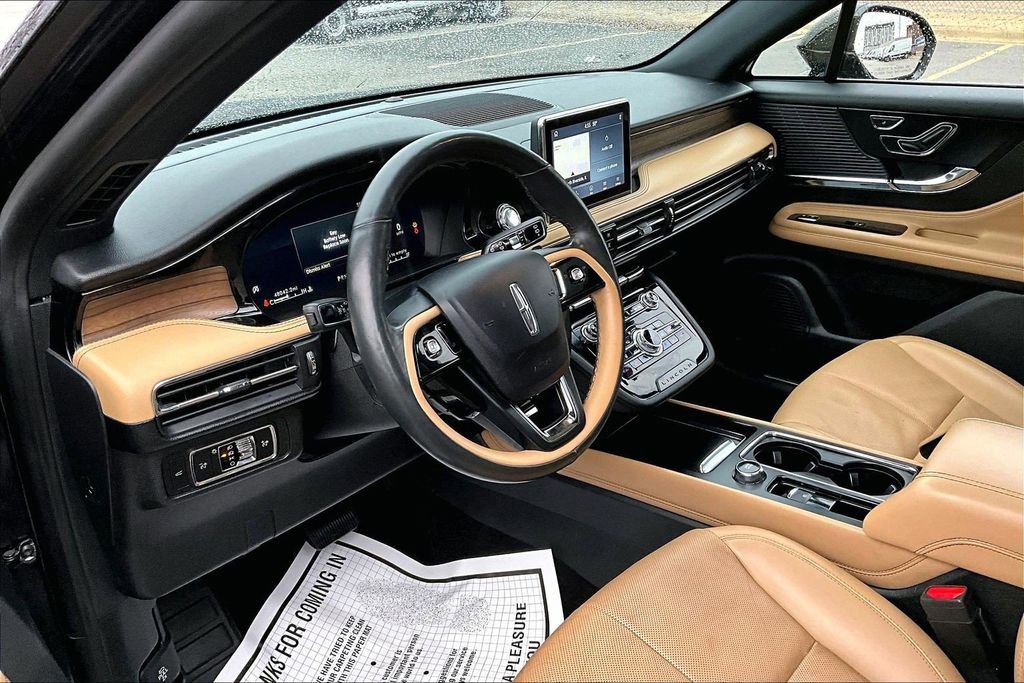 Used 2022 Lincoln Corsair Reserve w/ Elements Package image 13