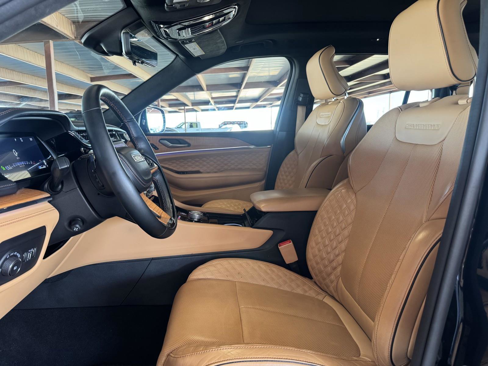 Used 2024 Jeep Grand Cherokee Summit image 27