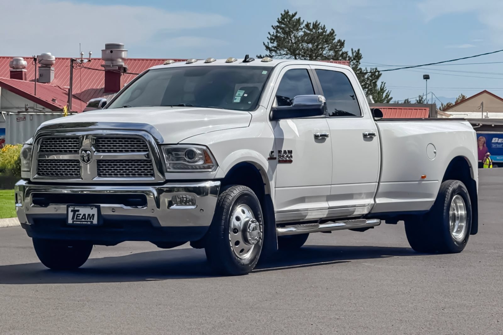 Used 2018 RAM 3500 Laramie w/ Convenience Group AWD/4WD image 9