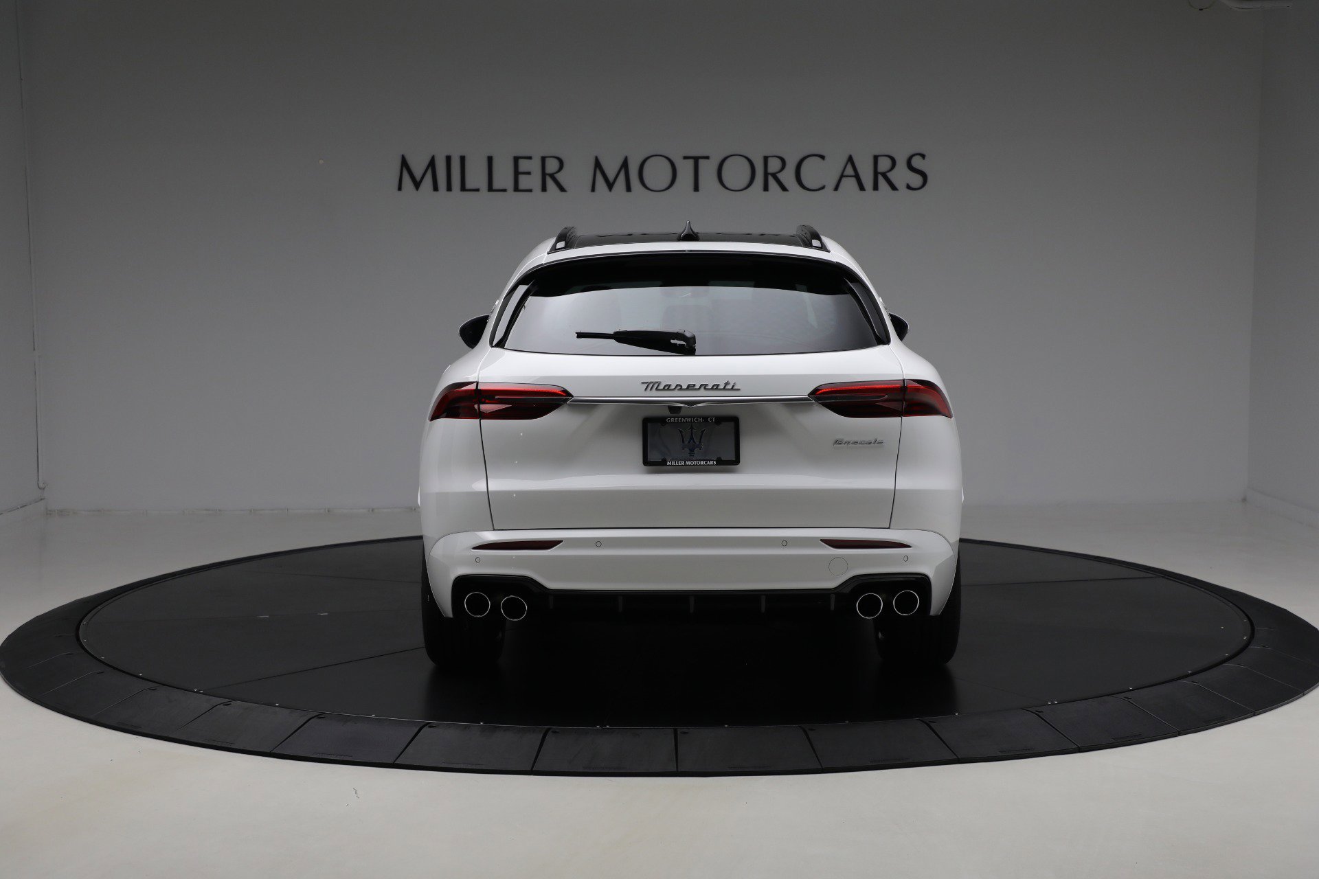 New 2025 Maserati Grecale GT image 6