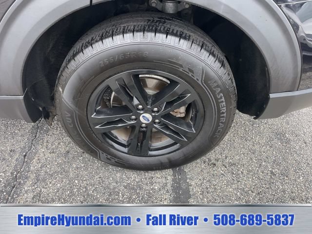Used 2020 Ford Explorer XLT w/ Equipment Group 202A AWD/4WD image 14