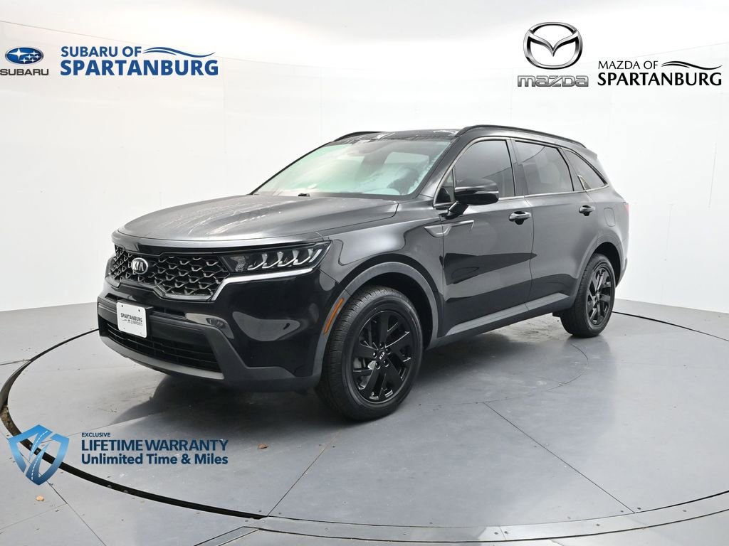 Used 2021 Kia Sorento S w/ Panoramic Sunroof Package