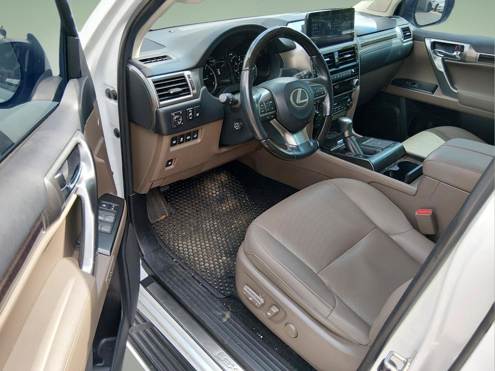 Used 2022 Lexus GX 460 Premium w/ Premium Package AWD/4WD image 9