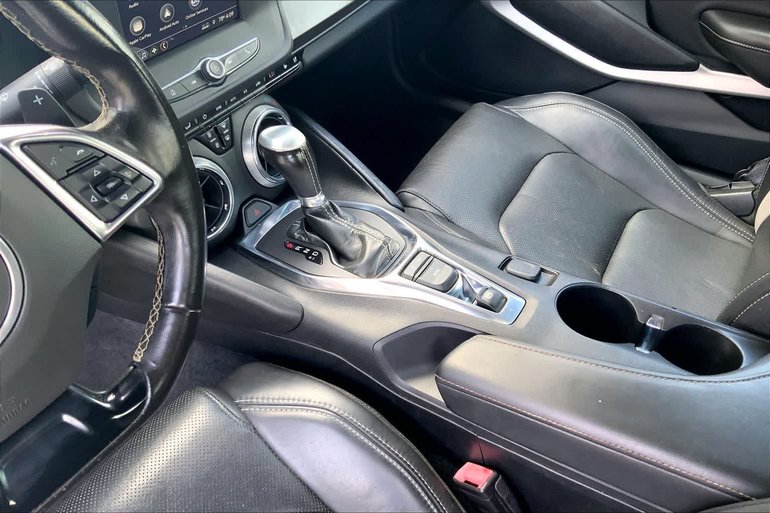 Used 2019 Chevrolet Camaro LT RWD image 15