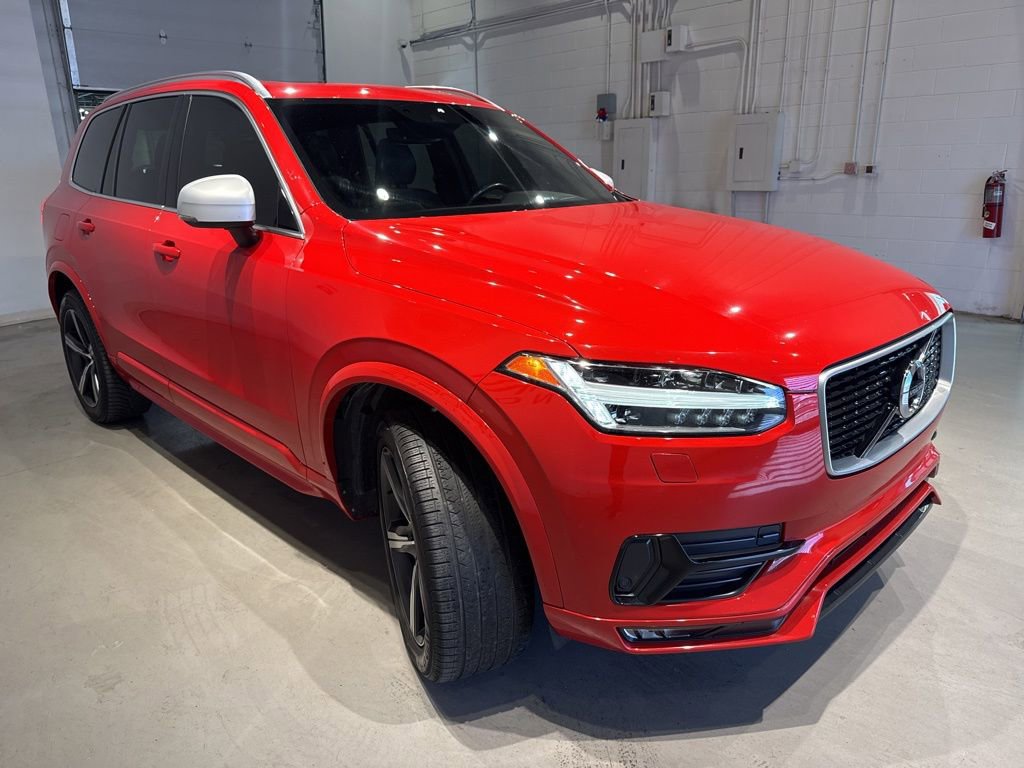 Used 2017 Volvo XC90 T5 R-Design FWD image 3