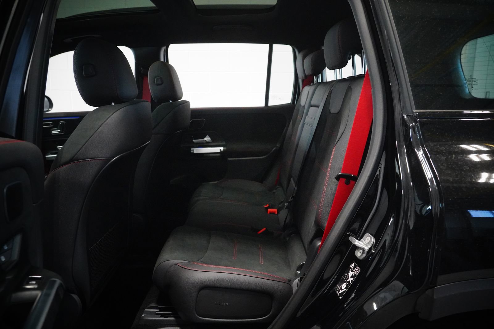 New 2026 Mercedes-Benz GLB 35 AMG 4MATIC image 16