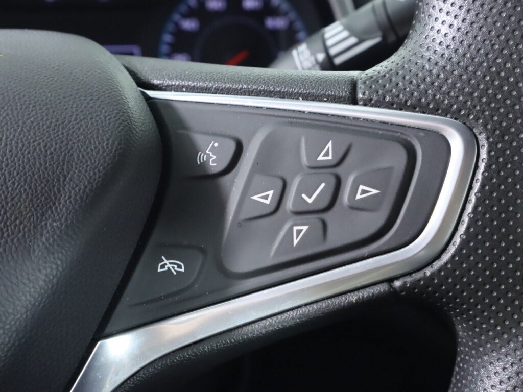 Used 2023 Chevrolet Malibu LS FWD image 13
