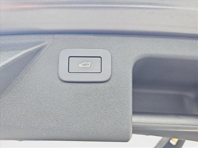 New 2025 Land Rover Discovery Sport S image 13