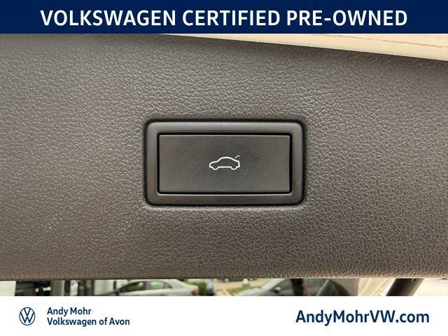 Used 2023 Volkswagen Tiguan SEL R-Line AWD/4WD image 11