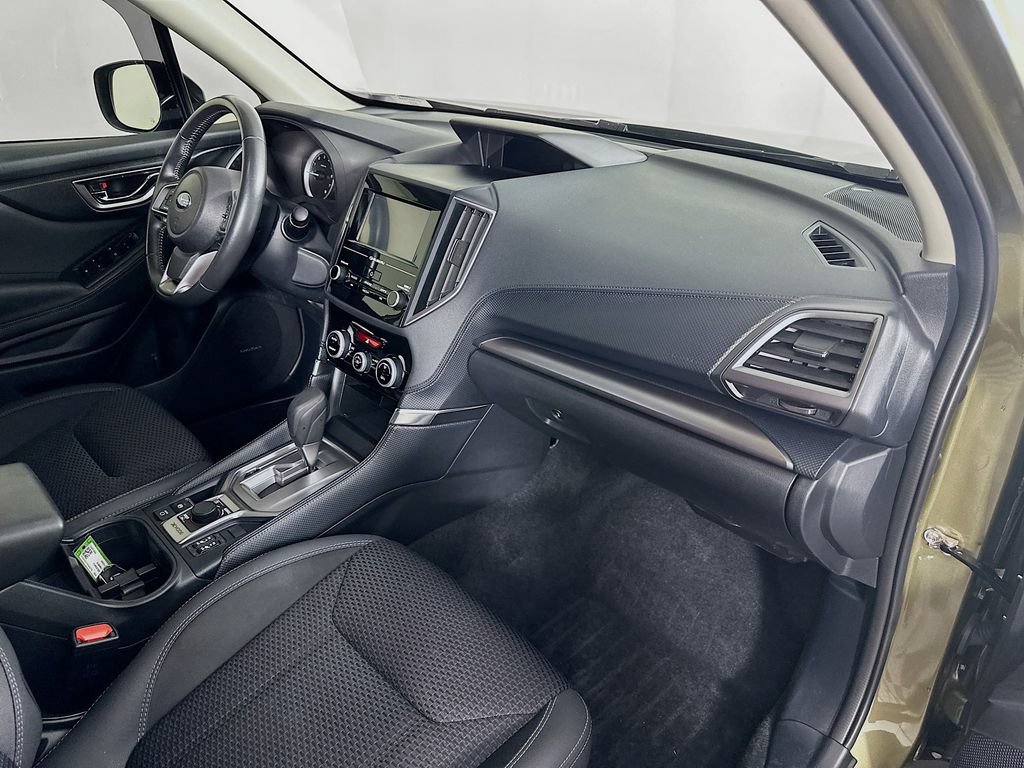 Used 2024 Subaru Forester Premium AWD/4WD image 37