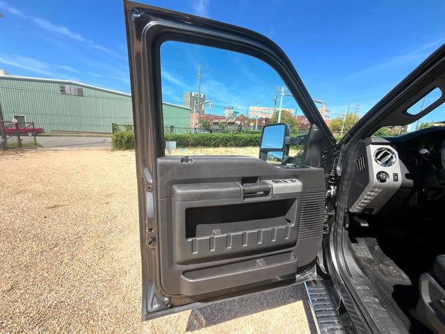 Used 2016 Ford F250 Lariat w/ Lariat Ultimate Package image 25