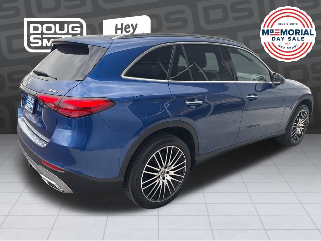 Used 2023 Mercedes-Benz GLC 300 4MATIC image 4