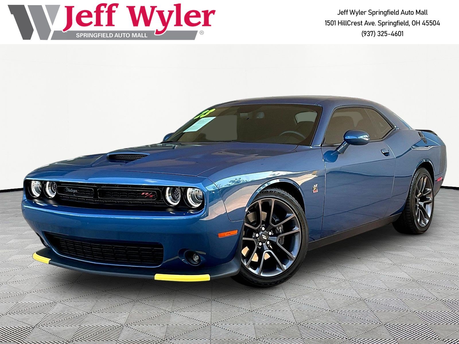 Used 2023 Dodge Challenger R/T Scat Pack RWD image 1