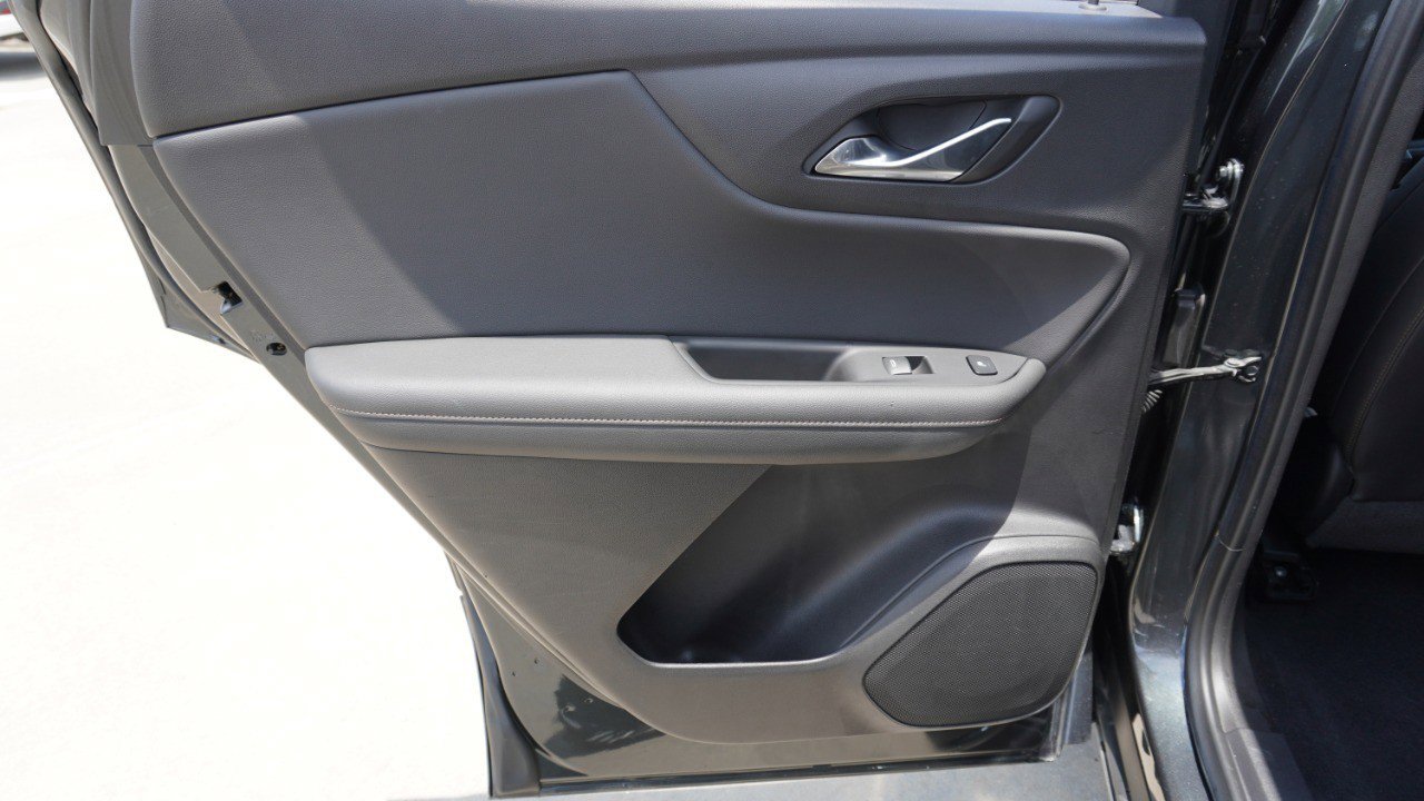 Used 2020 Chevrolet Blazer Premier w/ Driver Confidence II Package FWD image 33