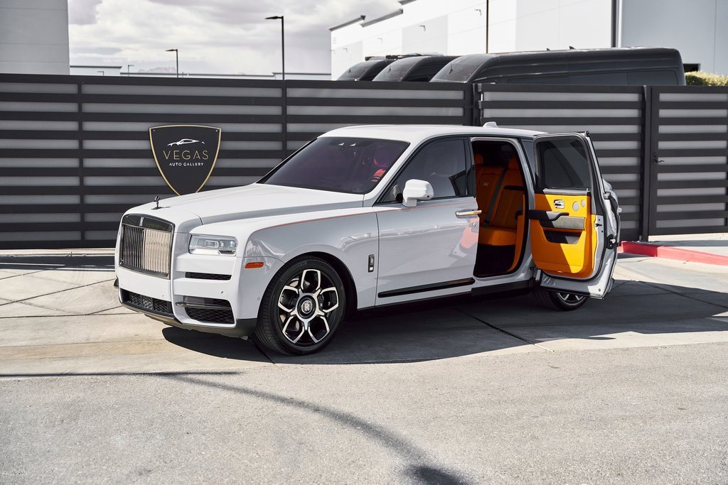 Used 2024 Rolls-Royce Cullinan Black Badge image 15