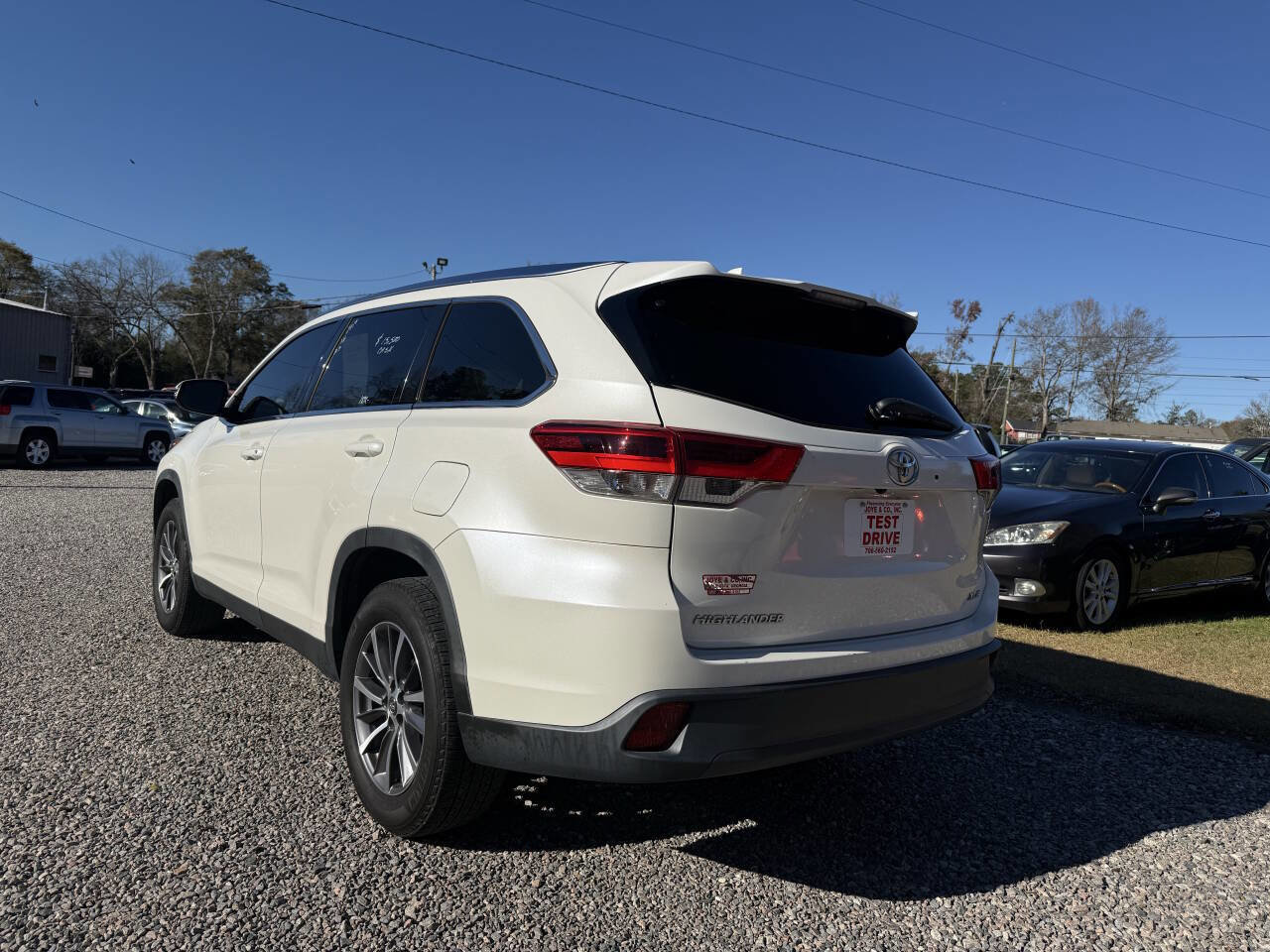 Used 2019 Toyota Highlander SE image 38