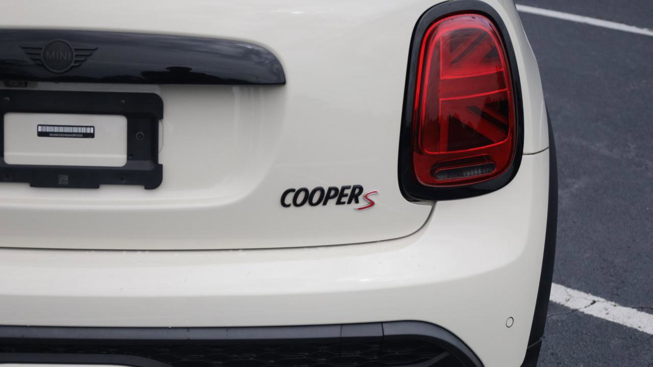 Used 2022 MINI Cooper S w/ Premium Package FWD image 20