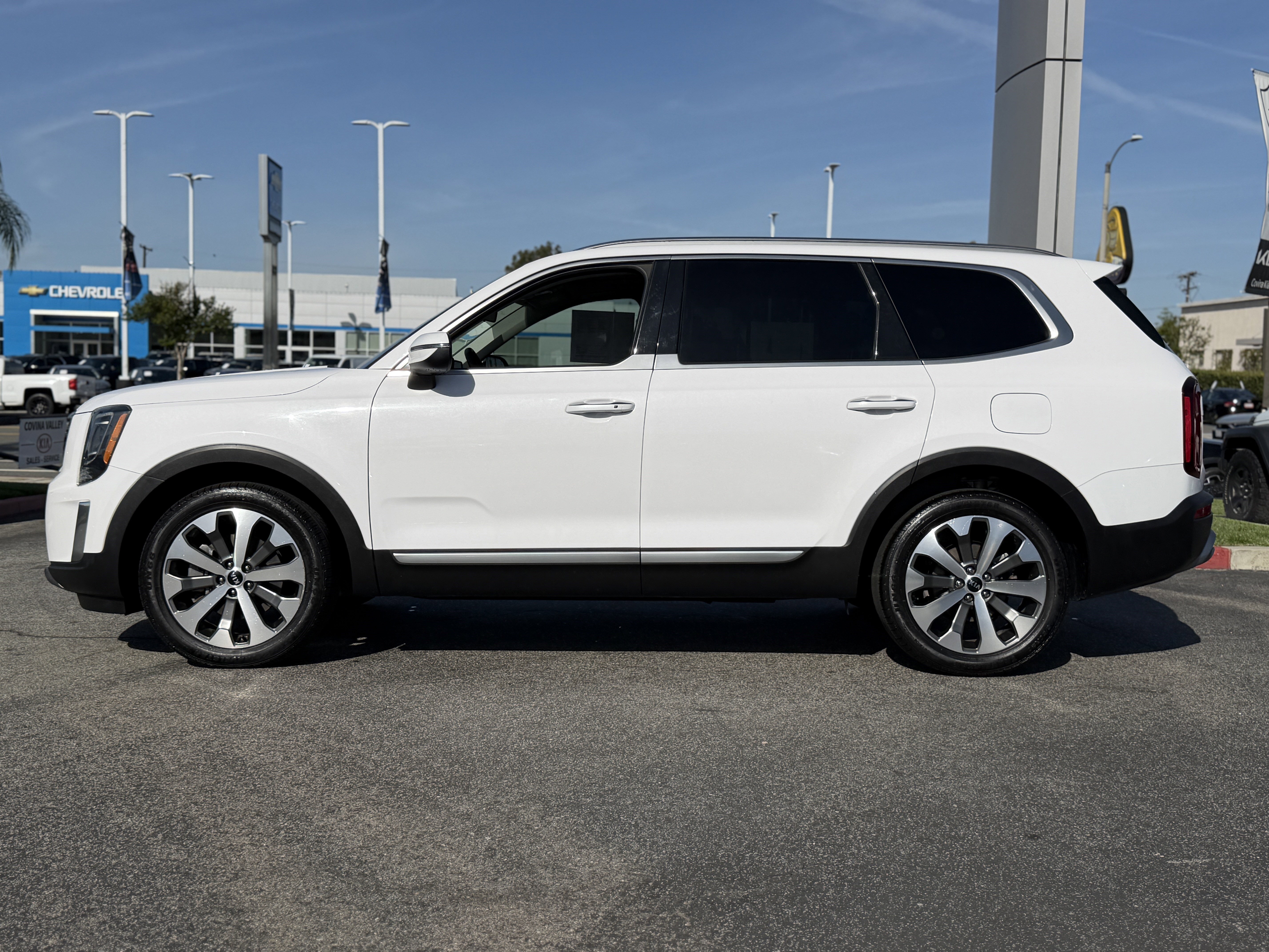 Certified 2021 Kia Telluride S image 5