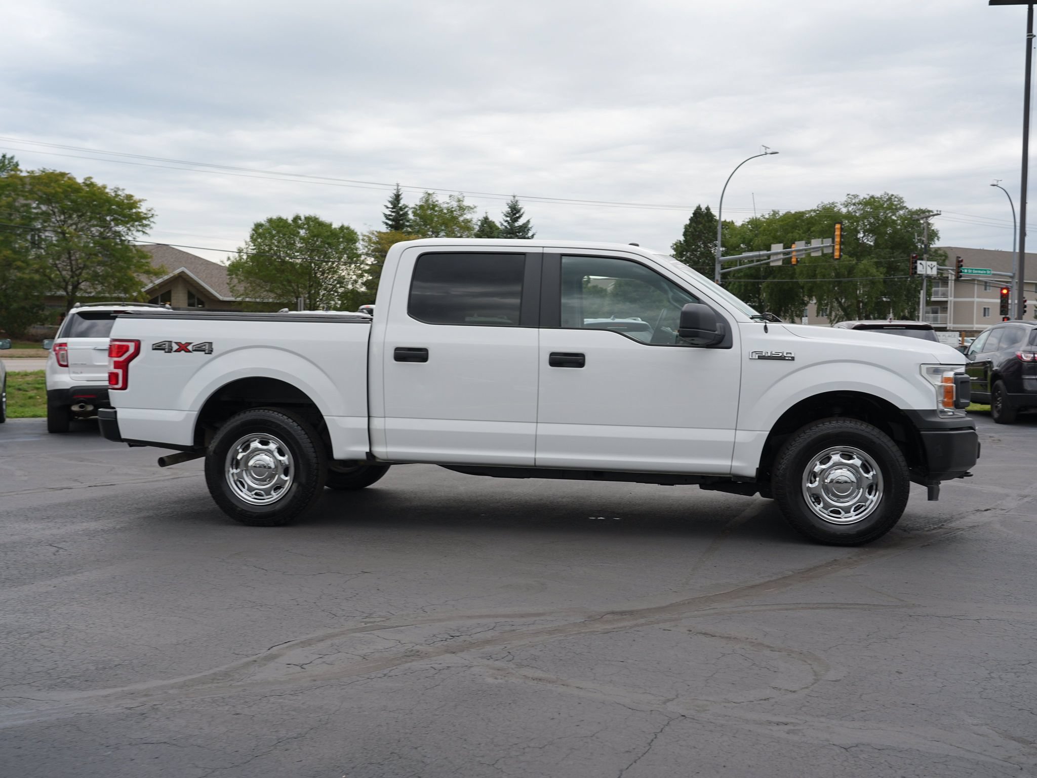 Used 2018 Ford F150 XL w/ XL Power Equipment Group AWD/4WD image 2