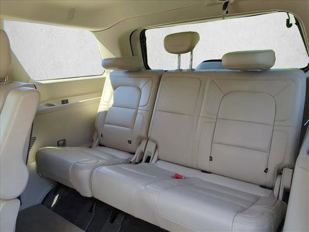 Used 2020 Lincoln Navigator Reserve image 22