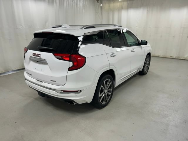 Used 2018 GMC Terrain Denali w/ Advanced Safety Package AWD/4WD image 4