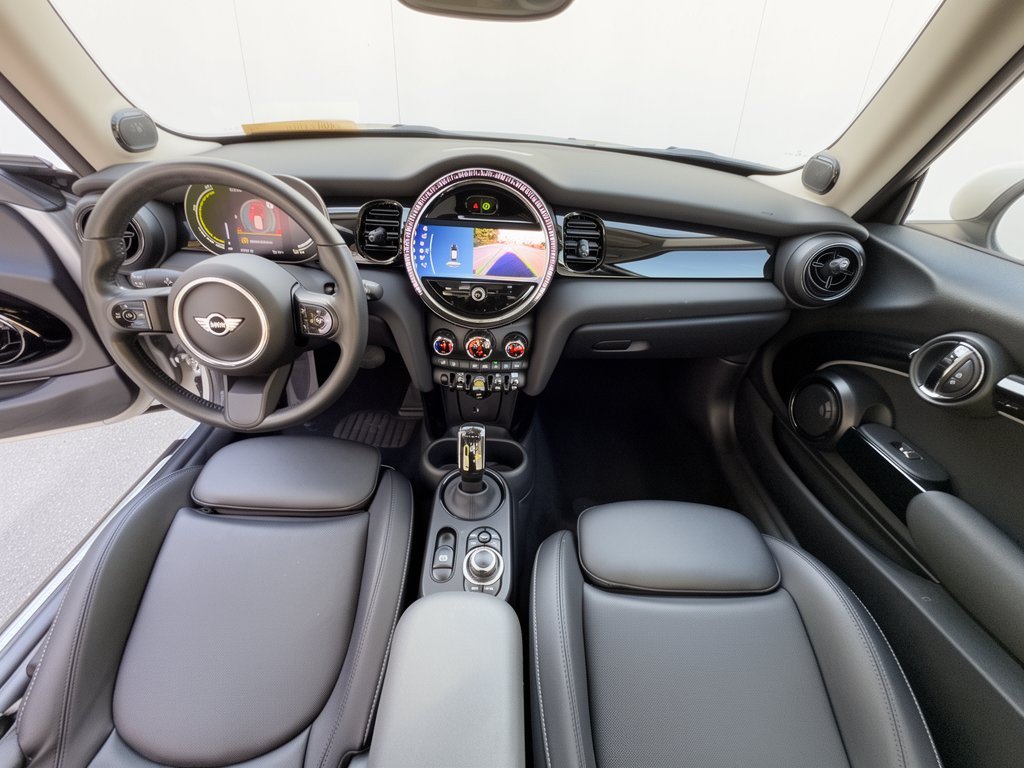 Used 2024 MINI Cooper SE FWD image 17