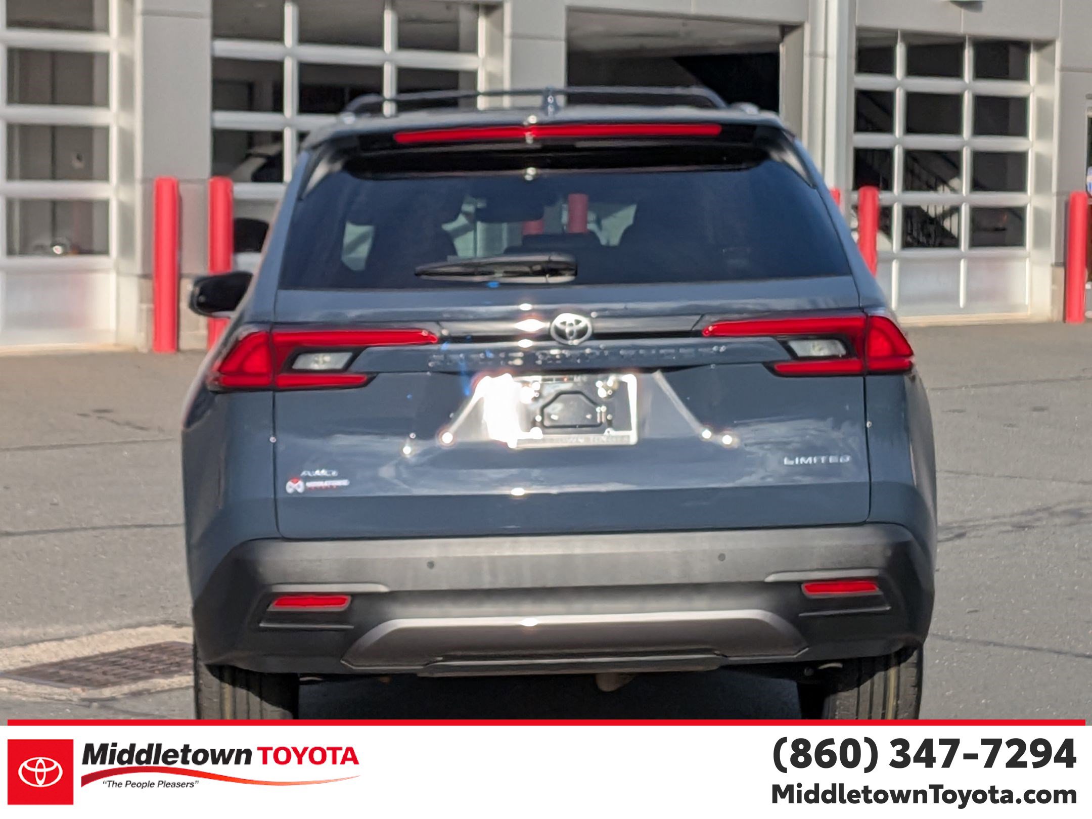 Used 2024 Toyota Grand Highlander Limited image 4