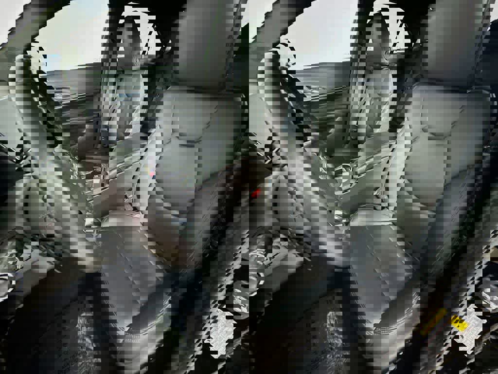 Used 2020 Cadillac CT4 Luxury w/ Cold Weather Package image 12