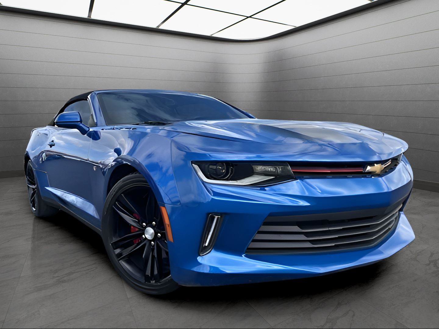 Used 2017 Chevrolet Camaro LT w/ RS Package image 8