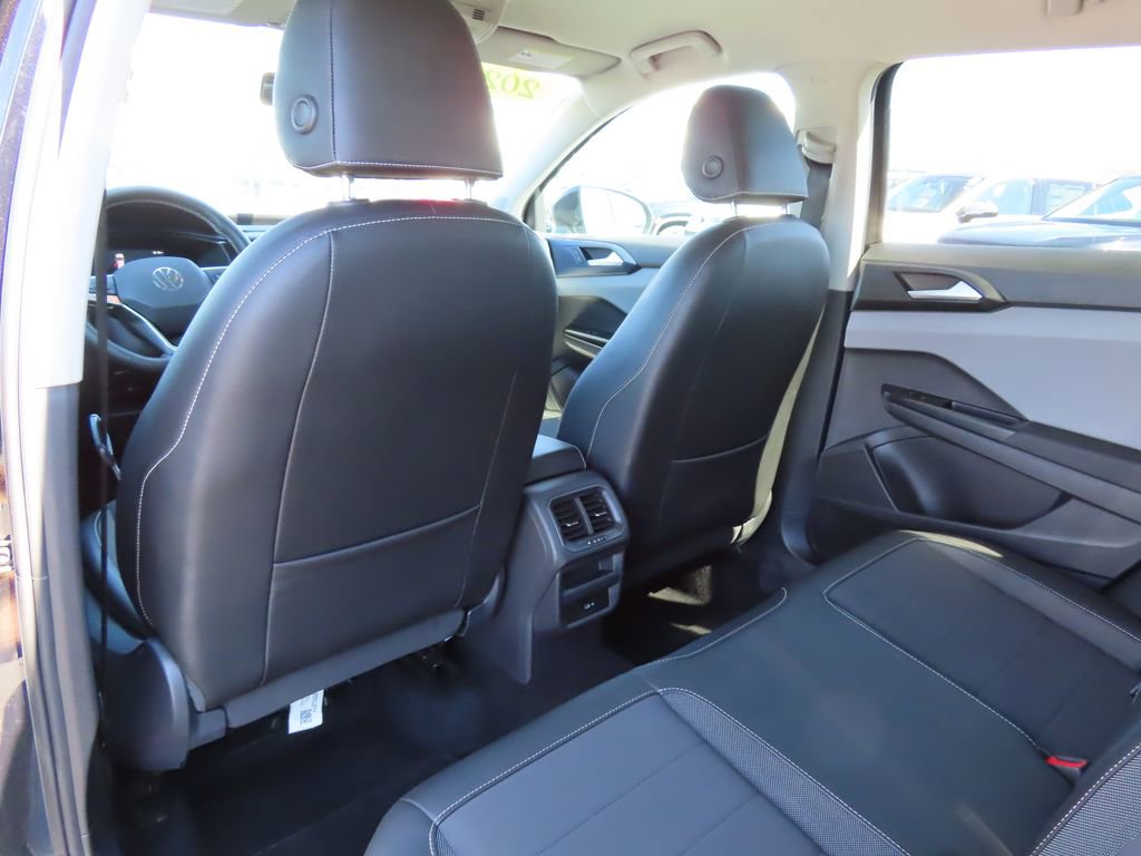 Used 2022 Volkswagen Taos SE image 22