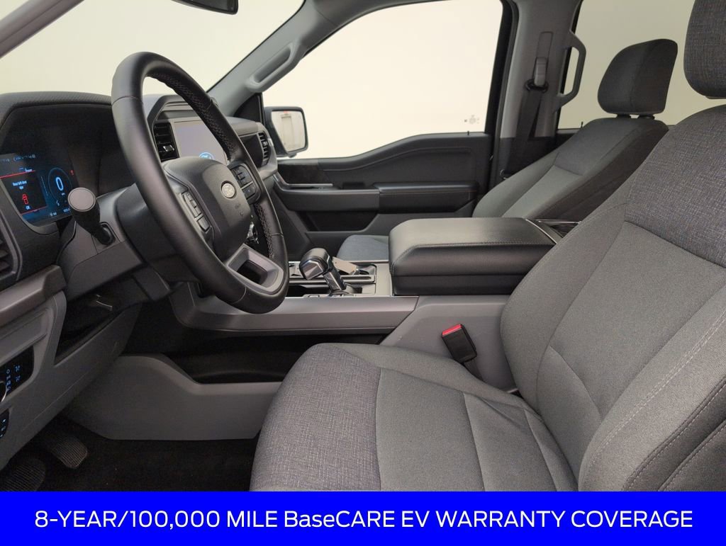 Used 2025 Ford F150 Lightning XLT image 4