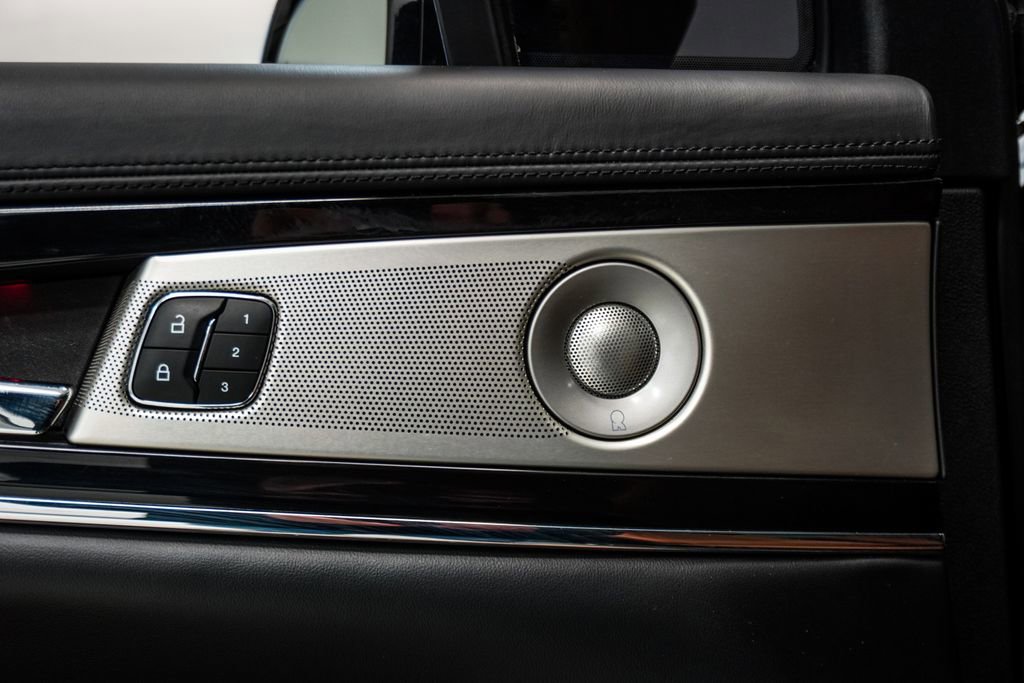 Used 2022 Lincoln Nautilus Black Label image 24