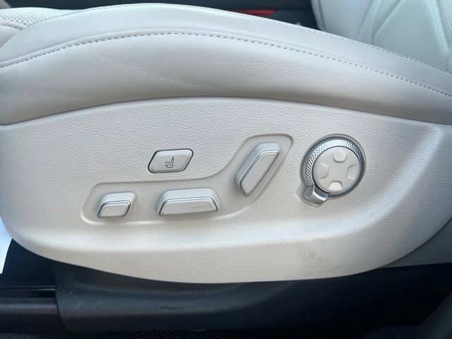 Certified 2025 Genesis GV80 3.5T Prestige AWD/4WD image 21